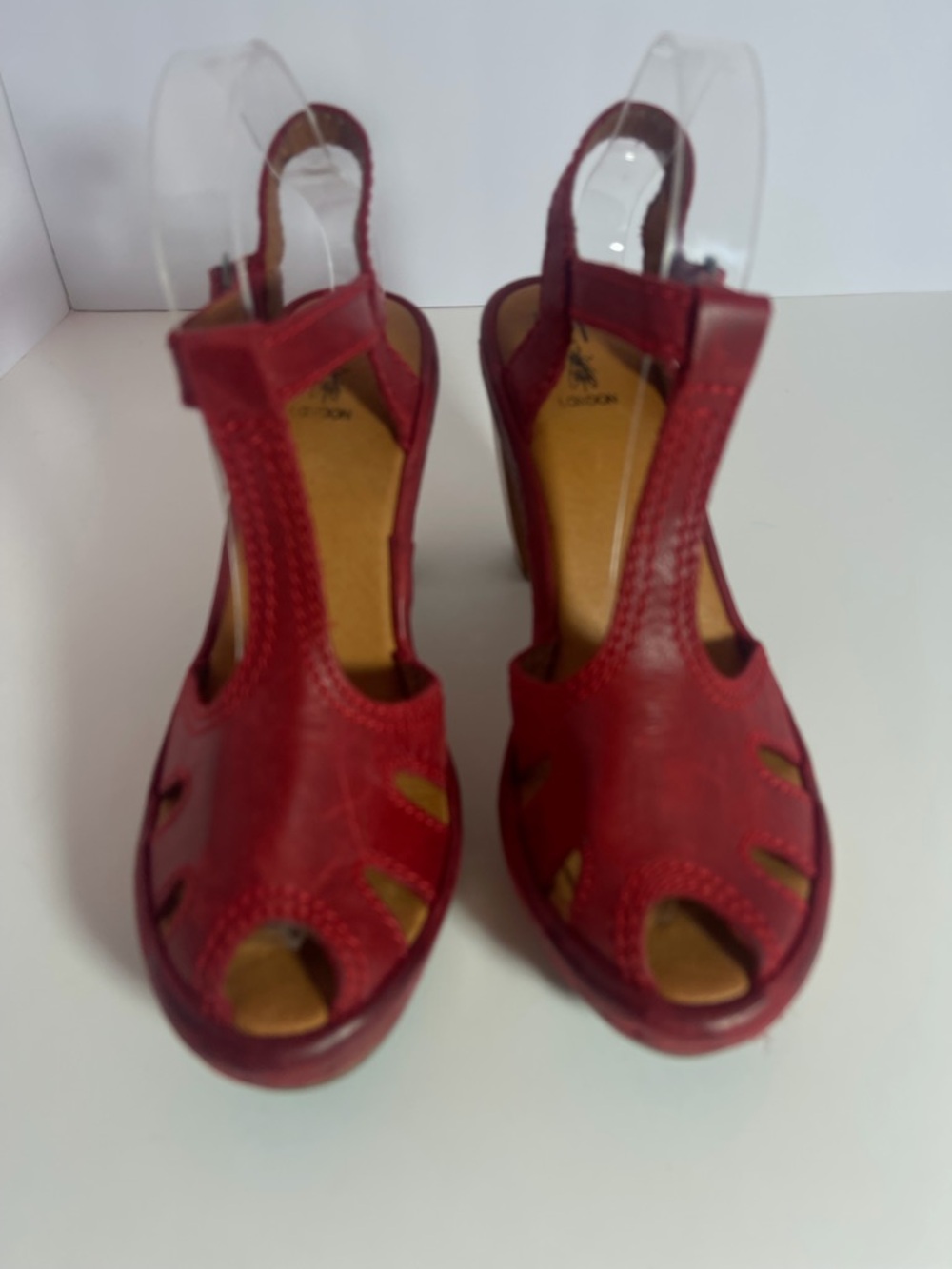 Fly London Red T-Strap Open-Toe Wooden Block Heel Platform Sandals size 9 - Picture 3 of 11